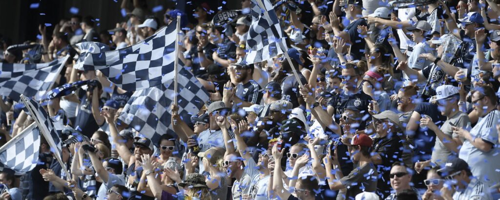 Reyes Media Group|Scan to Win